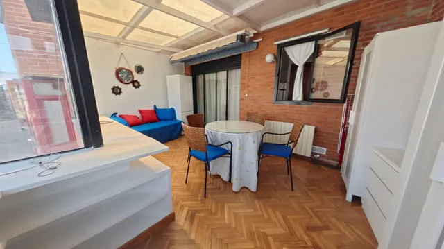 Ático con terraza acristalada y gran potencial en Tetuán — 19