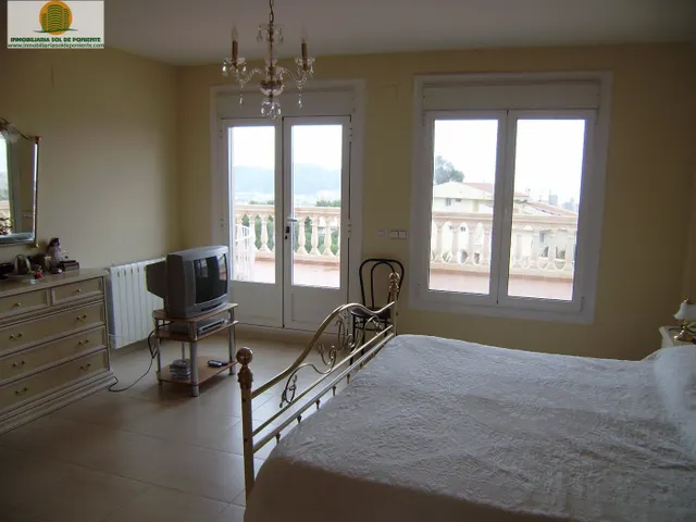 LUJOSO CHALET DE ENSUEÑO, CON VISTAS AL SKYLINE DE BENIDORM!!! — 24