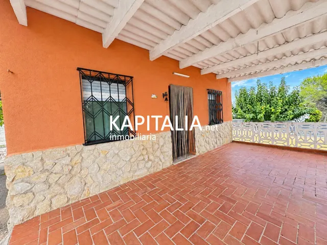 Casita a la venta en Ontinyent , partida La Solana . — 26