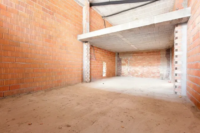 Oportunidad de inversión en local comercial al lado de Constitución. — 14