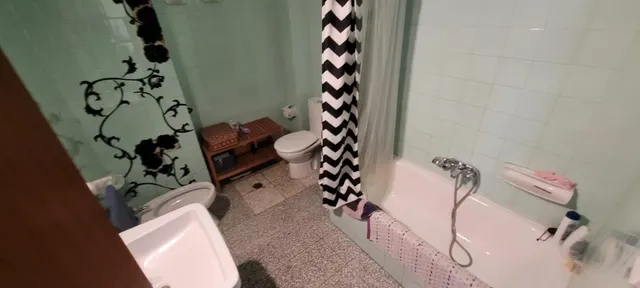 SE VENDE PISO CENTRICO PARA REFORMAR — 9