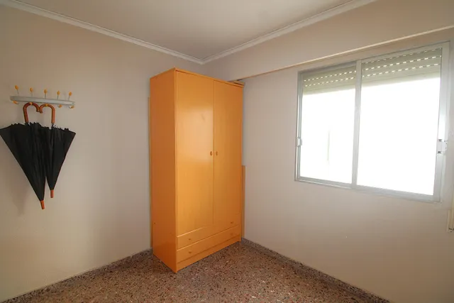 Piso de tres dormitorios con ascensor. — 31