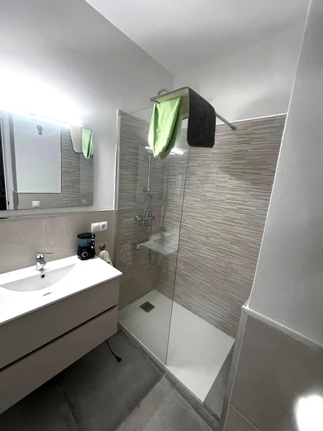 Casa en venta en Cantillana con terraza, patio y amplia suite con vestidor — 15