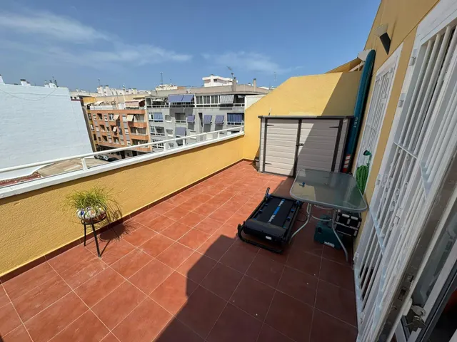 ATICO 2 DORMITORIOS PLAYA DEL CURA Y estación AUTOBUSES 136.000€ — 2