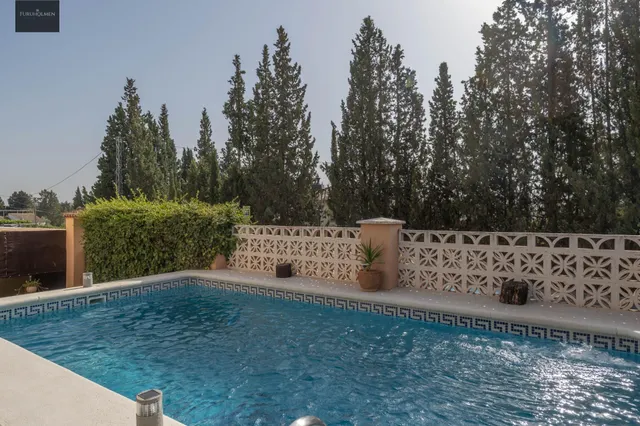 EXCLUSIVA VIVIENDA CON PISCINA PRIVADA EN URBANIZACIÓN "EL TORREÓN" EN ALBOLOTE. — 43