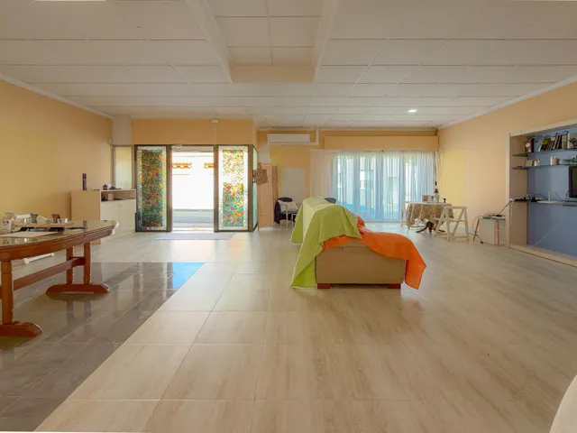 Exclusiva Casa tipo loft con gigantescos espacios y excelent