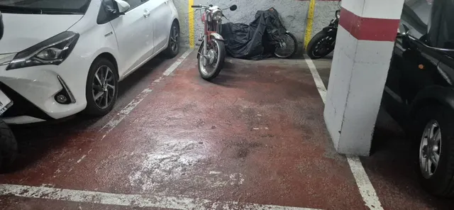 Exclusiva plaza de parking en Sarrià, comodidad, amplitud y excelente ubicación — 20