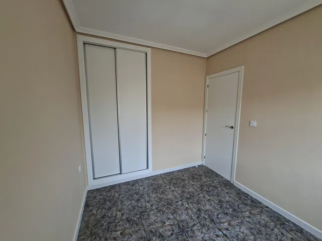 Exclusivo Apartamento en Planta Alta con Jardín Privado y Terraza: Tu Refugio en Punta Prima, Orihuela Costa — 21