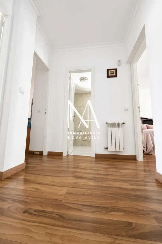 PAREADO LAS PALMERAS — 44