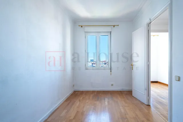 ESPECTACULAR PISO PARA ENTRAR A VIVIR EN VILA DE GRACIA — 26