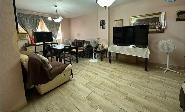 Piso 4 habitaciones 100m² en venta - ronda este — 4