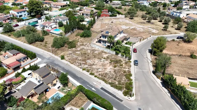 Parcela urbana en Montejarque, junto al Parque Natural de Sa - foto 4
