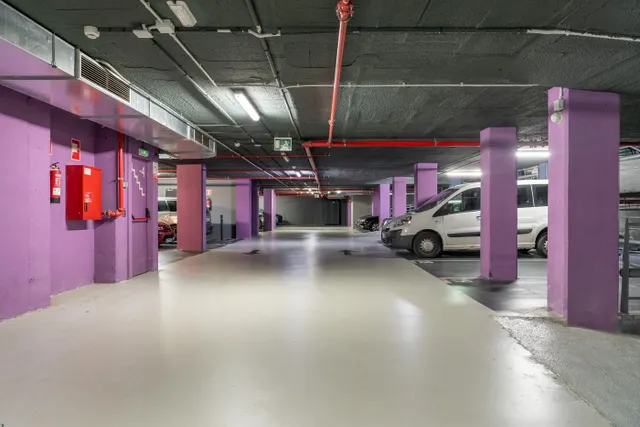 Parking 10m² en alquiler - Barcelona — 24