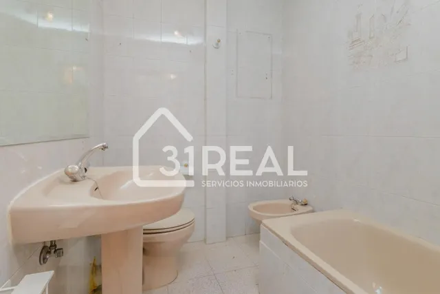 Ático duplex con terraza en Valdeacederas — 11