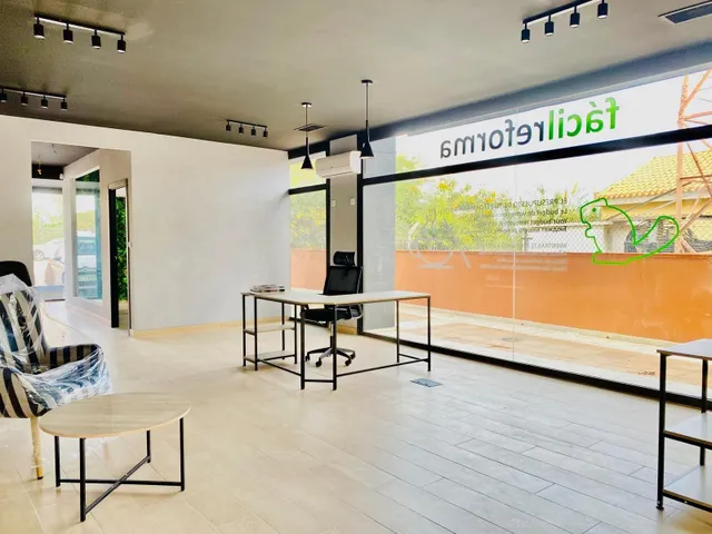 Local comercial 81m² en venta - Villamartín-Las Filipinas — 31