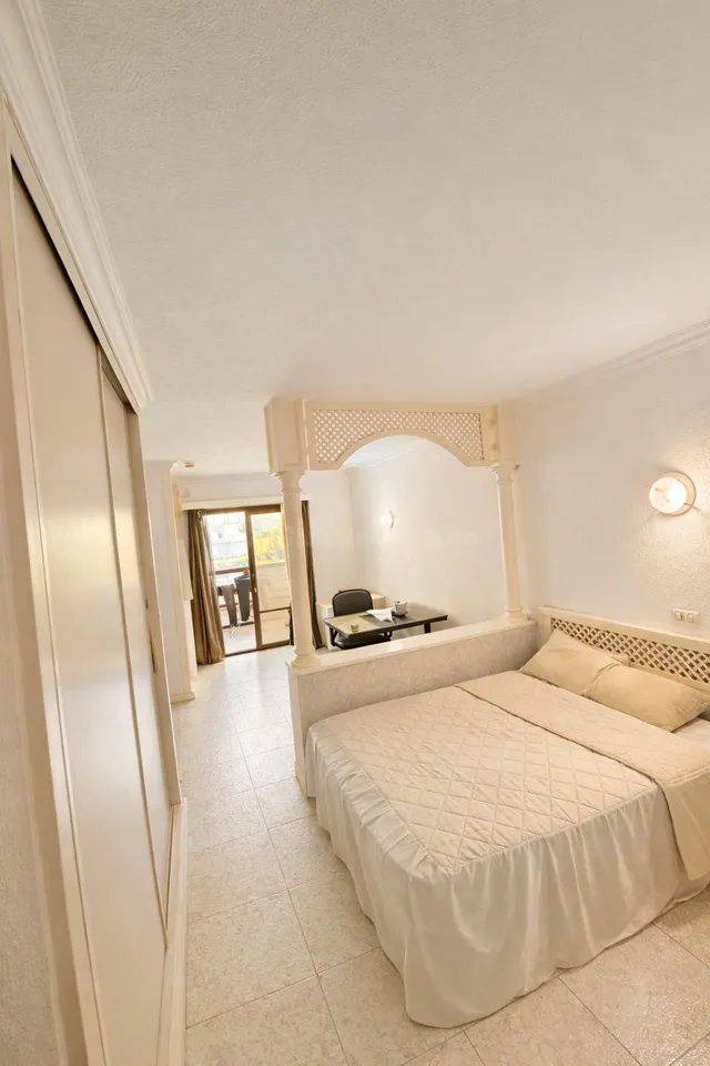 Estudio con encanto en Martiánez. Terraza y vistas al mar. - foto 4