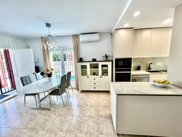 Chalet adosado de 3 dormitorios y 2 baños en orihuela costa (dehesa de campoamor) — 7