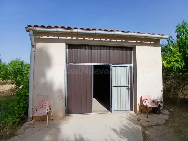 Almacén con terreno en Horta de San Joan