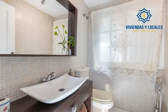 Chalet en venta en La Zubia con Licencia Turística — 14