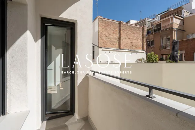 Impresionante dúplex con terraza privada en alquiler en La Salut — 38