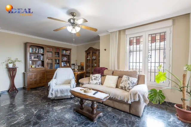 Complejo industrial con vivienda en Alhendín con 2500 metros cuadrados — 8