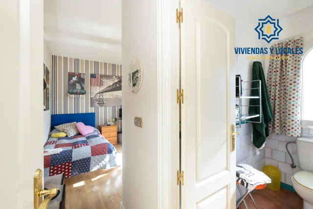 MAGNÍFICO CHALET EN URB. SUEÑOS DE CADIMA, ALHENDIN — 32