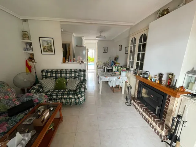 MAGNIFICO CHALET ADOSADO CON PISCINA COMUNITARIA Y VISTAS AL MAS — 4