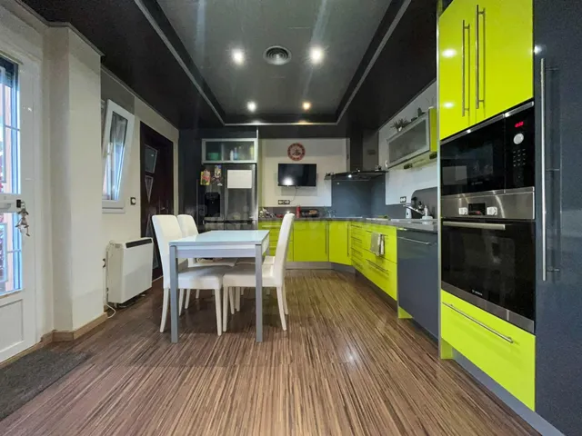 ESPECTACULAR CASA UNIFAMILIAR CON PISCINA PRIVADA, DOMÓTICA  - foto 5