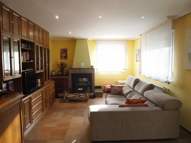 CHALET INDEPENDIENTE EN CARRACEDELO — 6