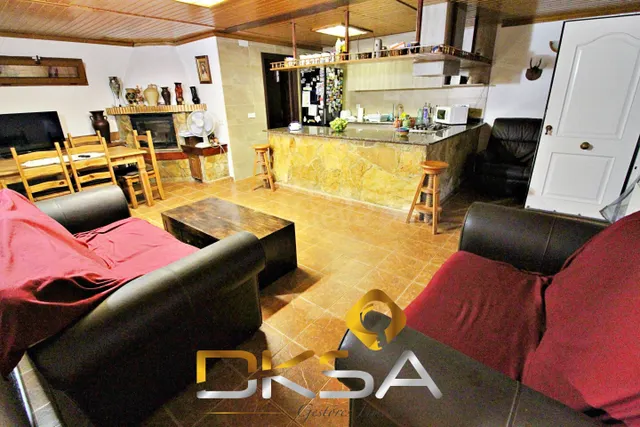 3.693 M2, PISCINA, CHIMENEA Y MUCHO ESPACIO PARA DISFRUTAR - foto 5