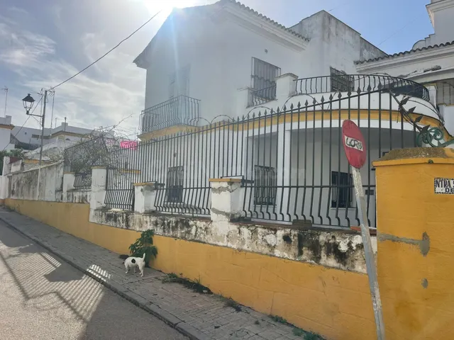 se vende suelo urbano centrico en Barbate - foto 3