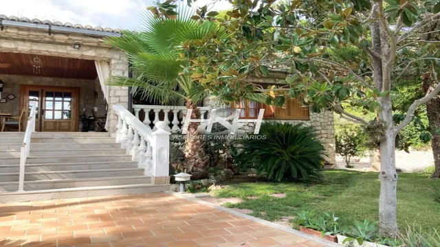 Sensacional villa en urbanización Santa Bárbara. / HH Asesores inmobiliarios. — 5