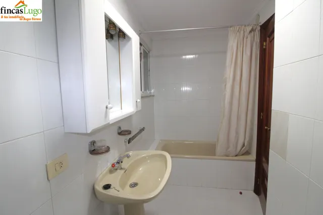 PISO DE 4 DORMITORIOS CERCA DEL CENTRO — 30