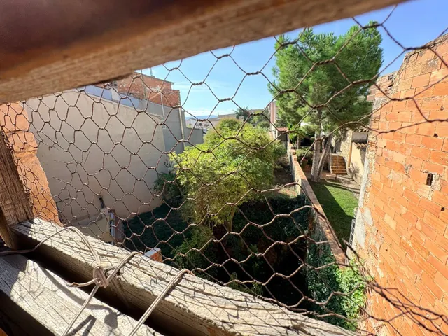 Oportunidad!! Casa grande esquinera a Santa Coloma de queralt por 105.000eur con muchas posibilidades. — 28