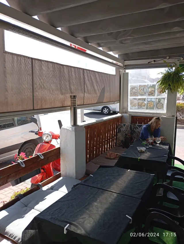 Invierte inteligente, invierte en Torrevieja. Local comercial junto al mar — 7