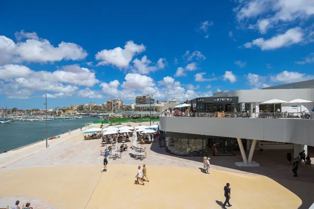 ATICO de 1 dormitorio con SOLARIUM PRIVADO en el centro de Torrevieja — 48