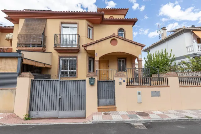 Alquiler de casa pareada en la mejor zona de Gojar — 41