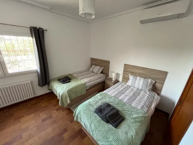 Hotel 9 habitaciones 694m² en venta - AYORA — 32