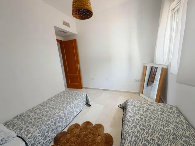 Bajo elevado con gran terraza, vistas al mar y parking privado en Benalmádena Pueblo — 33
