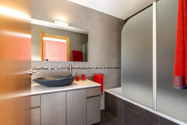 Espectacular Casa en Castellar del Vallès — 43