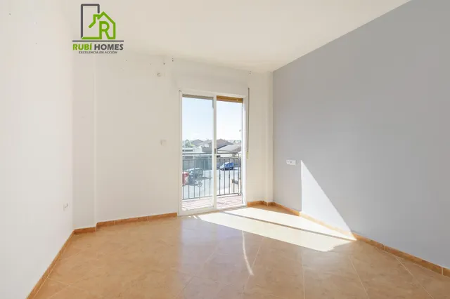 ¡Casa pareada con patio privado en Cijuela! Granada — 13