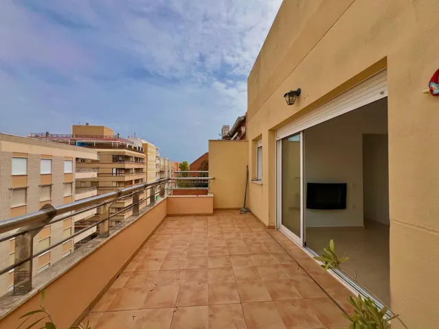 ATICO CON IMPRESIONANTE TERRAZA A TAN SOLO 10mts DE LA PLAYA DEL CURA — 22