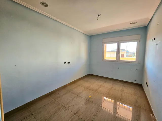 Apartamento en Torrevieja: 4 hab, 2 baños — 15