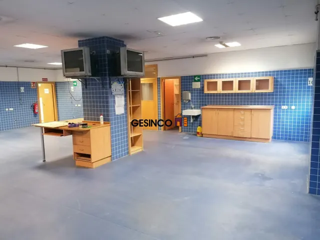 LOCAL COMERCIAL DE GRAN TAMAÑO EN ALQUILER EN ONTINYENT — 7