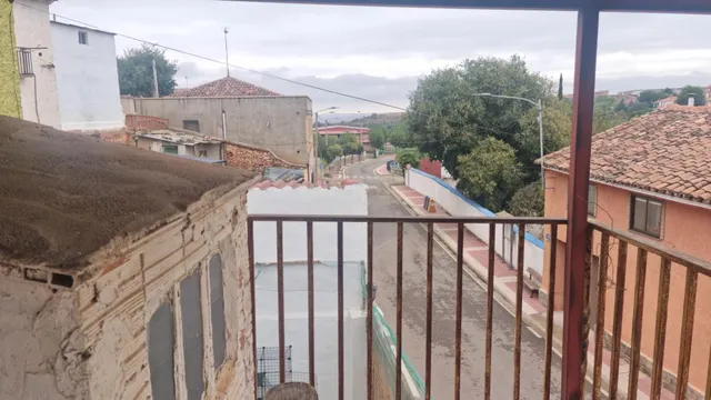 Casa en venta en Aguarón. — 10