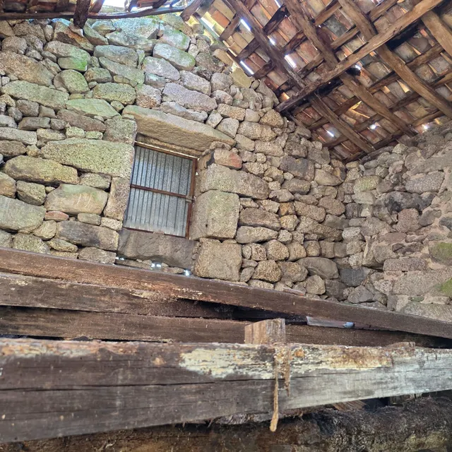 Casa de Piedra gallega para reformar — 13