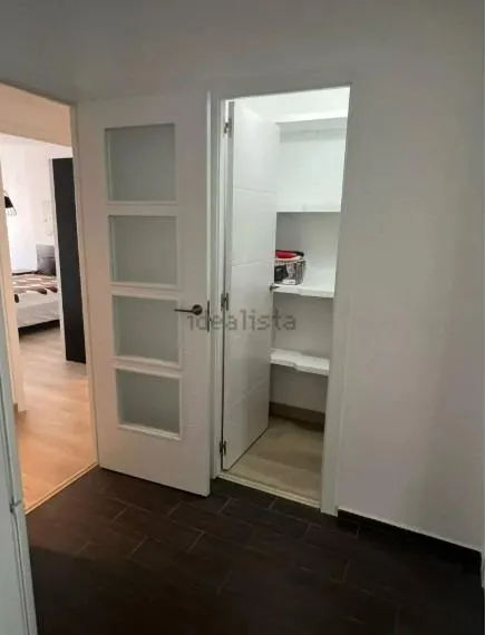 Alquiler de excelente vivienda zona centro de Alicante de 4 dormitorios — 14