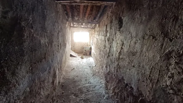 CASA  ANTIGUA  DE 329M2  EN VILLAR DEL ARZOBISPO — 28