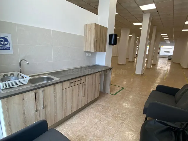 Local comercial 368m² en venta - La Princesa-Huelin — 4