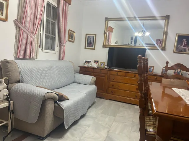 ✨ Espectacular casa en pleno centro de Jerez – Ideal para vivir e invertir ✨ — 2